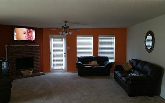 2nd image of 719 Nichols Dr