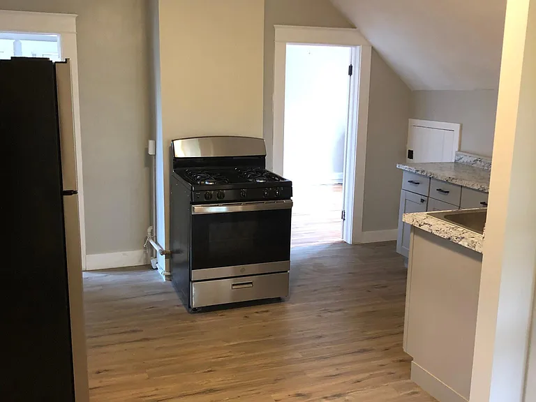 69 Burlington Ave #3 — Photo 7
