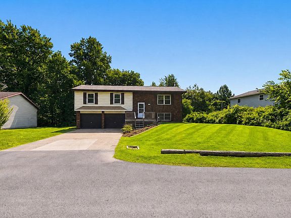 2nd image of 11 Briarcliff Dr