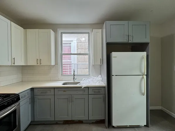 426 S 17th St Floor 3, Newark, NJ 07103