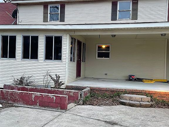 2nd image of 1982 Palestine Church Rd