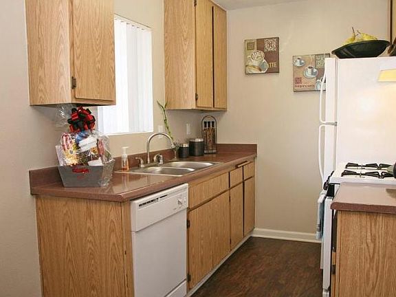 5th image of 8555 Citrus Ave #1694546