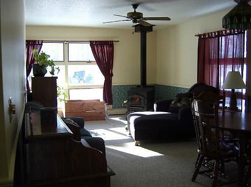 3rd image of 261 Lake Hts