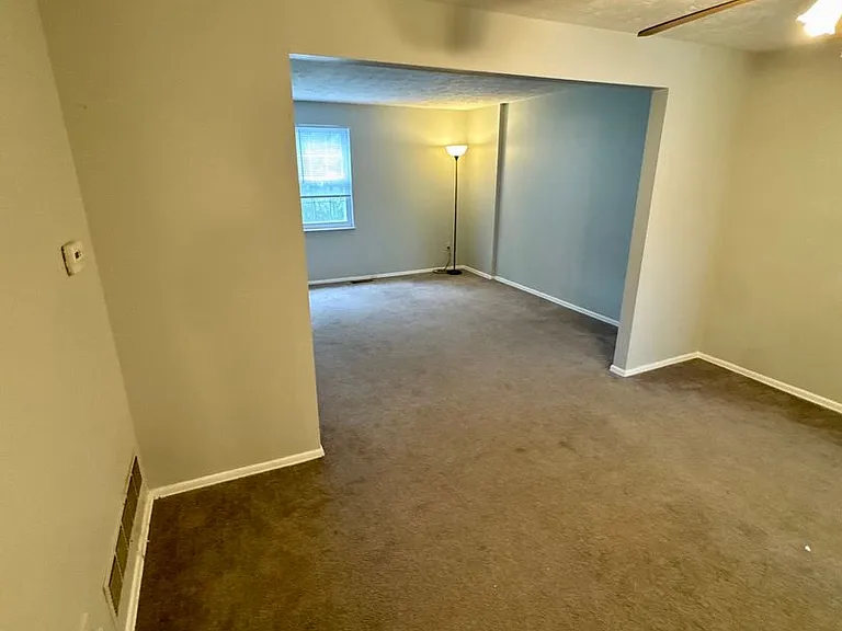 244 E Commons Dr — Photo 14