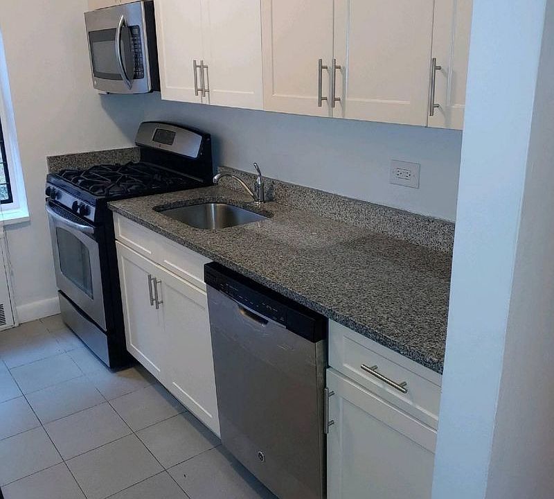 1st image of 6420 Saunders St #219