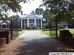 1831 Brookmeade Rd SE, Decatur, AL 35601