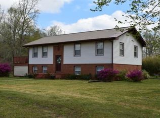 2593 Old Nashville Hwy, Mc Ewen, TN 37101