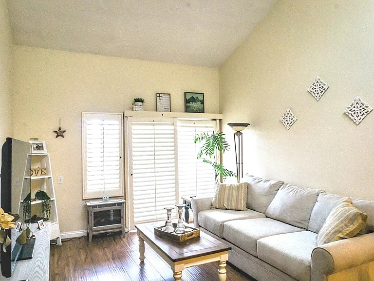 3591 Ruffin Rd — Photo 15