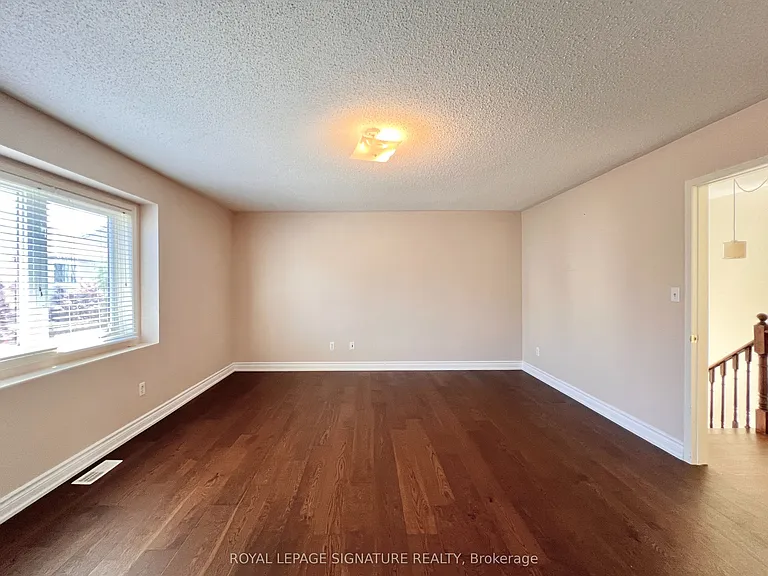 99 Tansley Cres — Photo 22