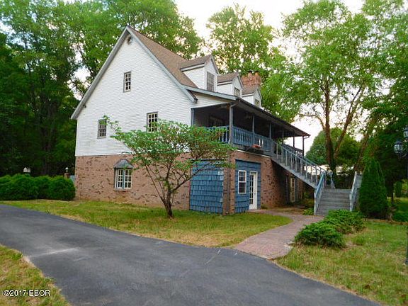 2nd image of 210 Blue Earth Ln
