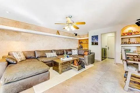 1265 W Ellis St — Photo 11