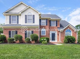 17025 Cambridge Grove Dr, Huntersville, NC 28078