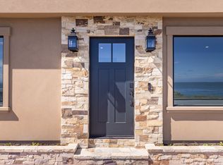 773 Ocean View Blvd, Pacific Grove, CA 93950