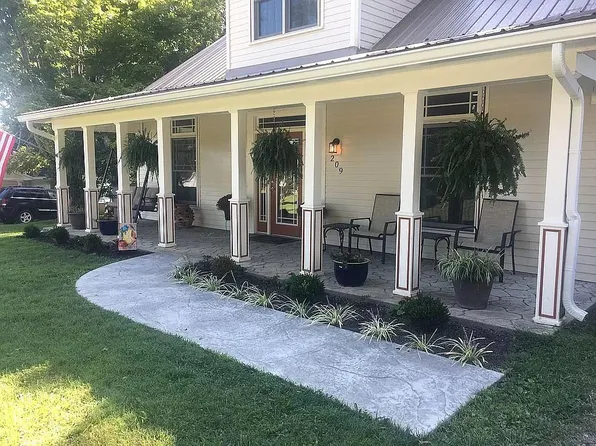 209 N Bedelia St, Scottsville, KY 42164