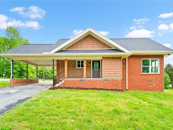 1916 Woodland Ave, Burlington, NC 27215