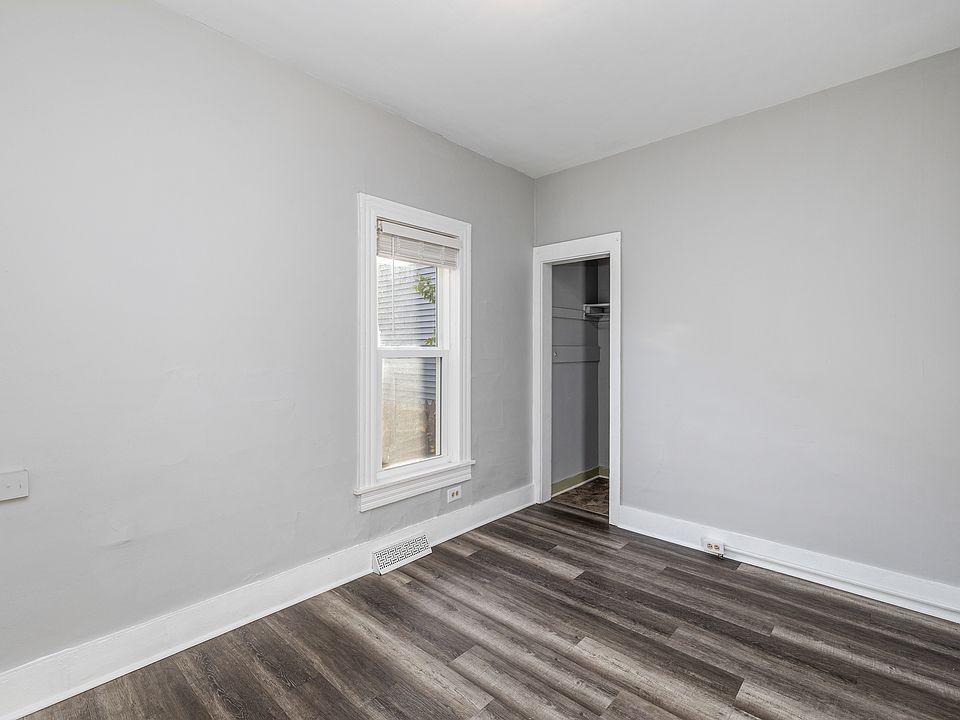 1st image of 930 Nagold St NW #1