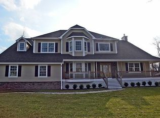 3071 Valley Rd, Basking Ridge, NJ 07920