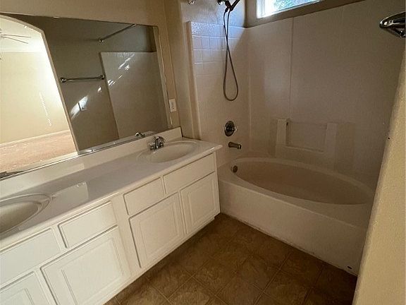 4th image of 4840 Bedrock Cove Ct