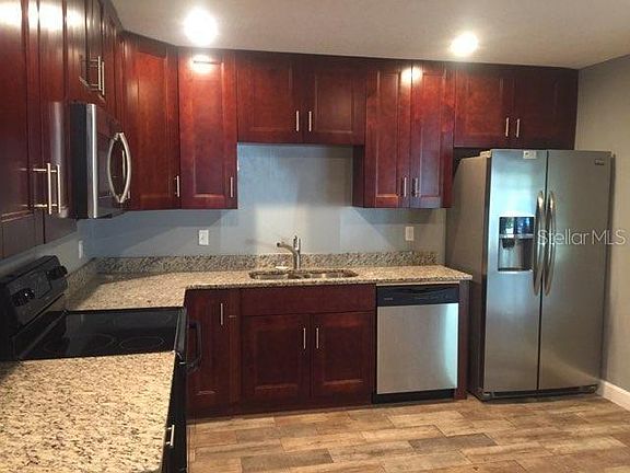 3rd image of 8020 Puffin Dr