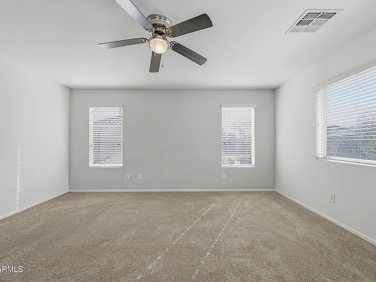 2524 S 89th Ln — Photo 25