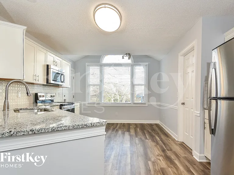 5620 Poplar Hill Ct — Photo 5