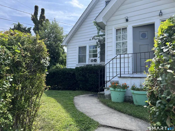 34 Caldwell Avenue, Stamford, CT 06902