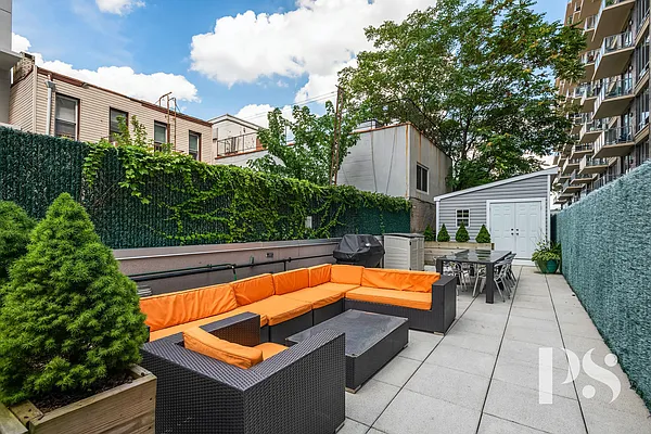 Sold by Compass | media 24