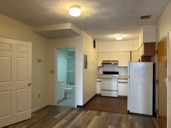 79 Essex St #63, Boston, MA 02111