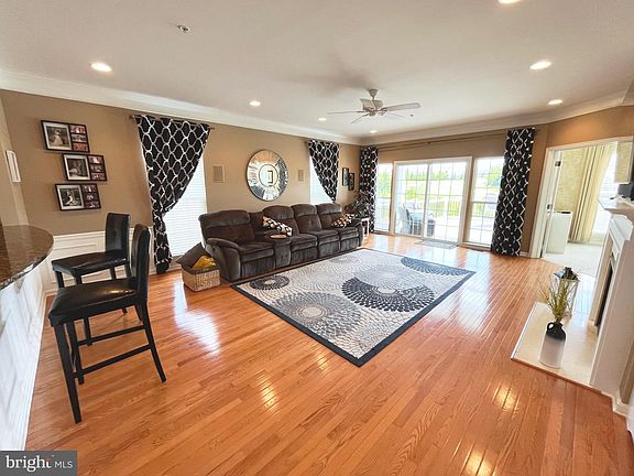 2nd image of 615 Prizer Ct