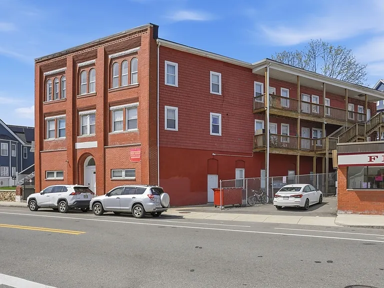 176 Ferry St #3L — Photo 3