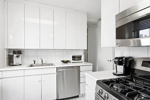 Rented by Compass | media 4