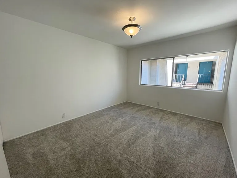 285 W. California Blvd — Photo 35