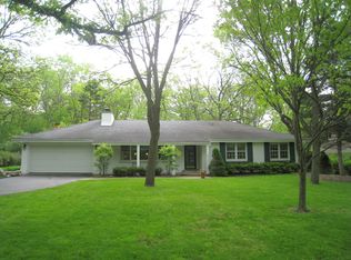 597 S Green Bay Rd, Lake Forest, IL 60045