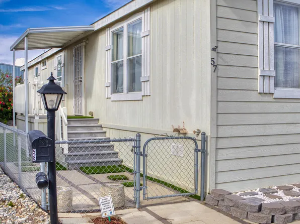 57 Via Sintra #57, Camarillo, CA 93012