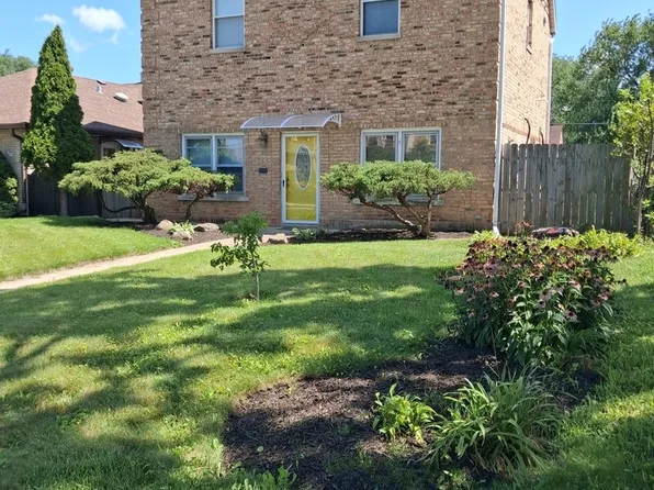 3005 Lincoln St, Franklin Park, IL 60131
