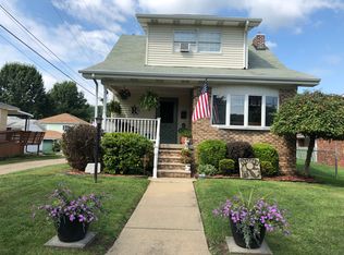 807 Tomlinson Ave, Glen Dale, WV 26038