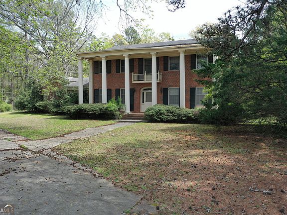 2nd image of 2660 Old Salem Rd SE