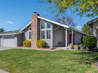 1305 Berrydale Dr, Petaluma, CA