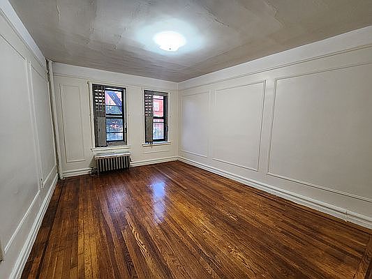 3rd image of 660 E 242nd St APT 4I