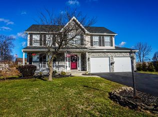 256 Runningboard Rd, Stewartstown, PA 17363