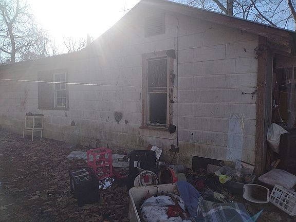 2nd image of 110 Sammons Dr