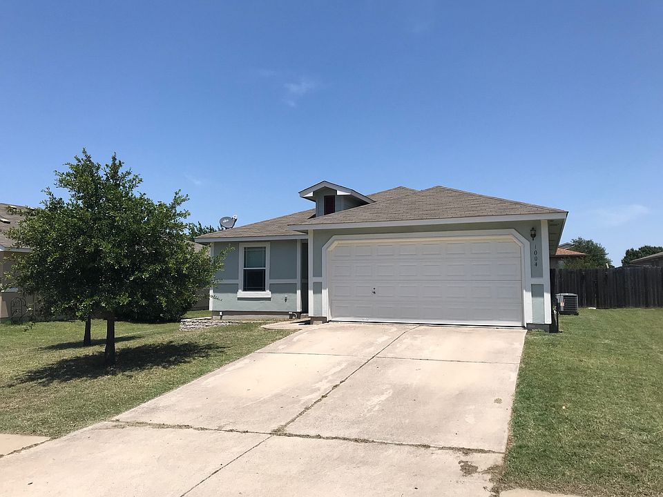 2nd image of 1004 Terrace Dr
