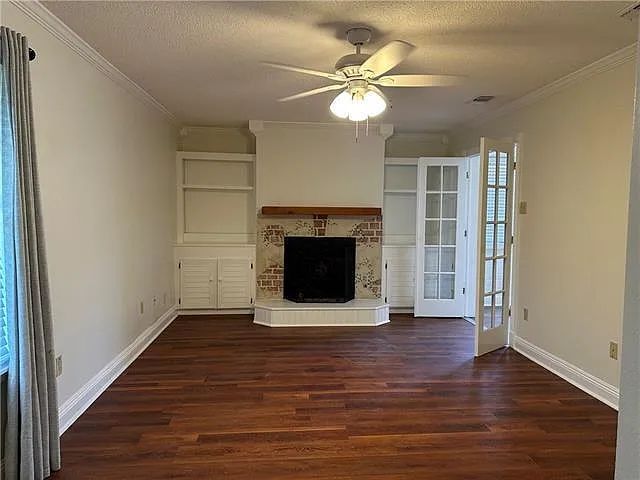 916 Martin Behrman Walk — Photo 11