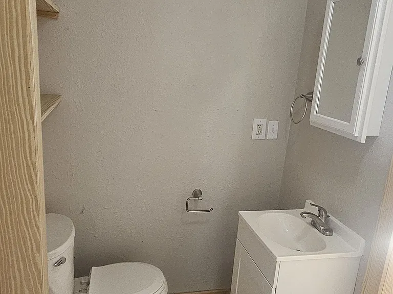 316 6th Ave S #1 — Photo 11