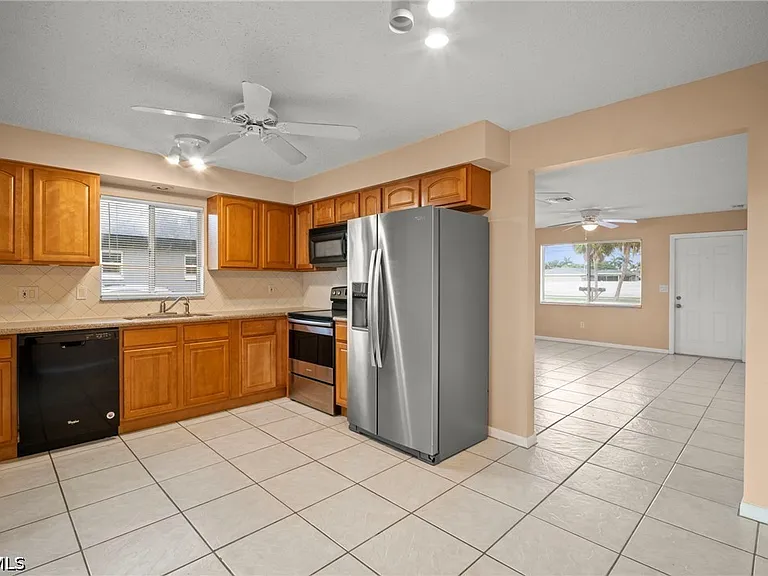4406 Santa Barbara Blvd #B — Photo 7