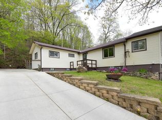 1437 Lake Dr, Hubertus, WI 53033