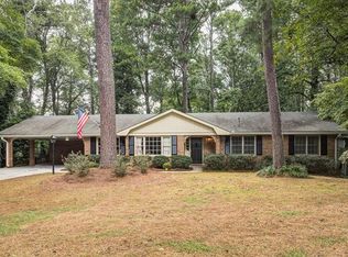 2708 Claridge Ct, Dunwoody, GA 30360