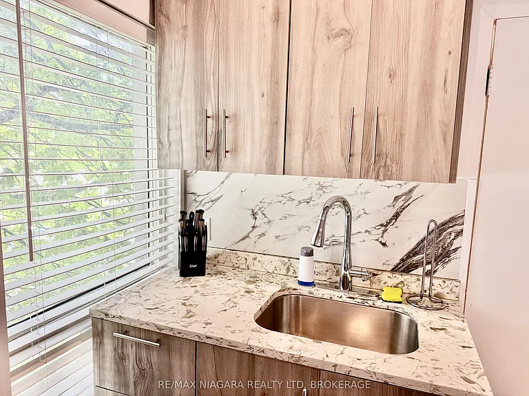 4691 River Rd #6 — Photo 14