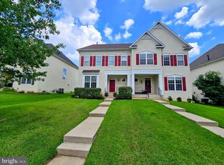 23317 Hyacinth Ln, California, MD 20619