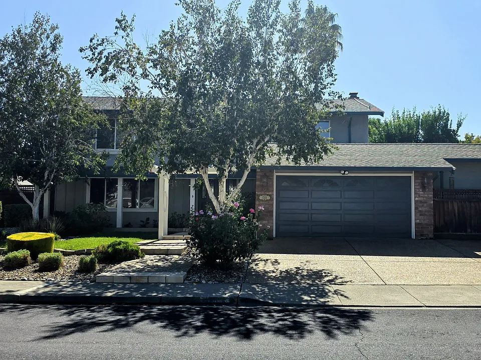1766 Paseo Del Cajon
